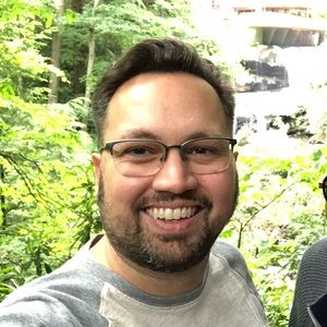 Meet your Posher, Jonathan